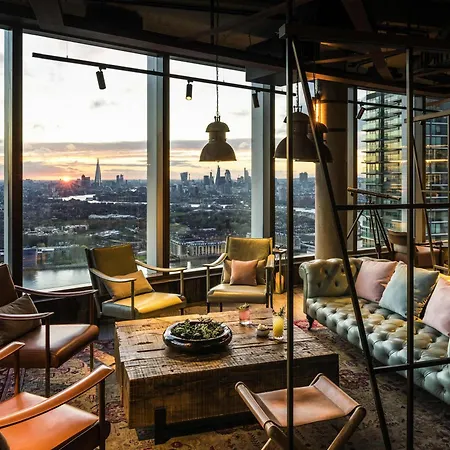 Novotel London Canary Wharf-2